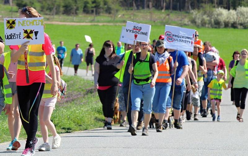 Den proti úložišti v lokalitě Na Skalním na Třebíčsku.