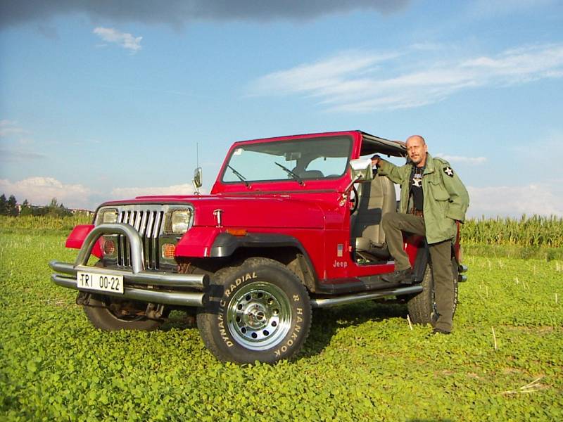 Petr Jakoubek a jeho Jeep Wrangler první generace, vyrobený v roce 1991.