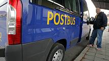 Modré pošťácké postbusy jezdí na Třebíčsku od začátku listopadu