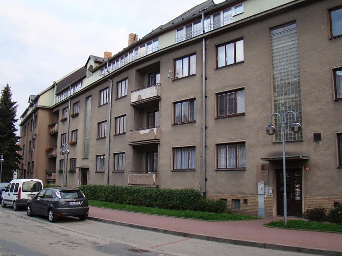 S odkupem bytů v ulici Husova za odhadní ceny nájemníci nesouhlasili. Zastupitelé tak prodej odložili.
