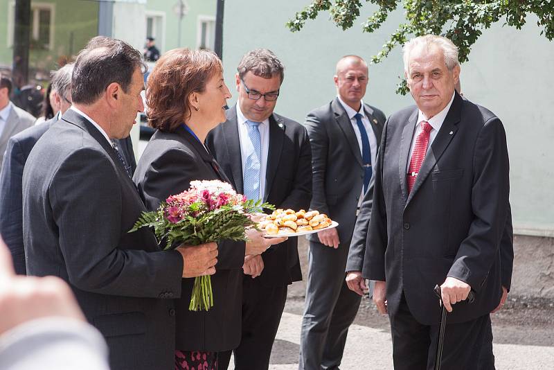 Třetí den návštěvy prezidenta republiky v Kraji Vysočina. Setkání s občany Heřmanova, Obce roku Kraje Vysočina.