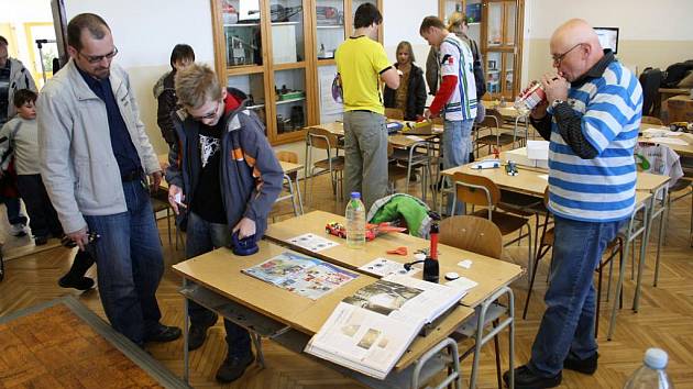 Vyšší odborná škola a Střední průmyslová škola ve Žďáře nad Sázavou si letos připomíná šedesát let od svého založení.