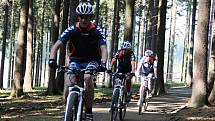 Novoměstské singletracky slouží sportovcům i handicapovaným. O občerstvení a doprovodné služby se postará Test centrum.