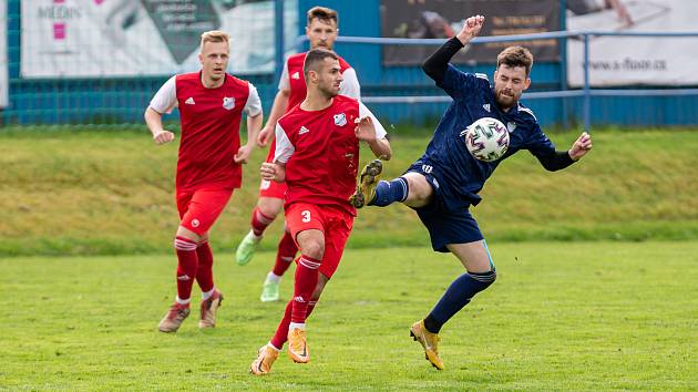 V dalším kole MSFL se fotbalisté Nového Města na Moravě (v modrém) utkají s Uherským Brodem. Ten je na tom v tabulce jen o příčku a tři body lépe.