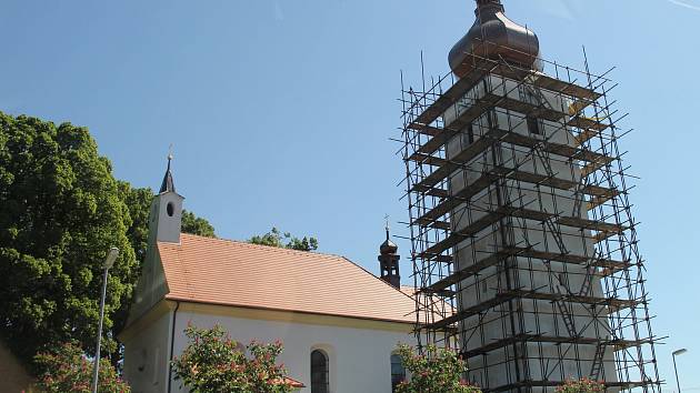 Věž kostela sv. Bartoloměje dostane nový kabát.