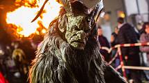 Pochod krampusů ve Žďáře nad Sázavou.