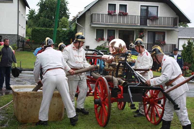 Na své si opět přijdou milovníci hasičské historie a starých uniforem. Foto: Deník/Helena Zelená Křížová