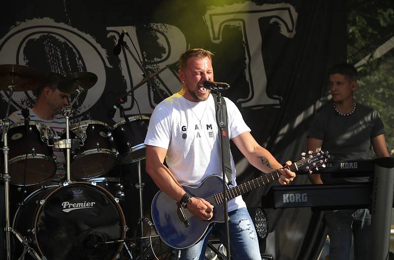 První ročník Burger beer festu na náměstí ve Velkém Meziříčí.