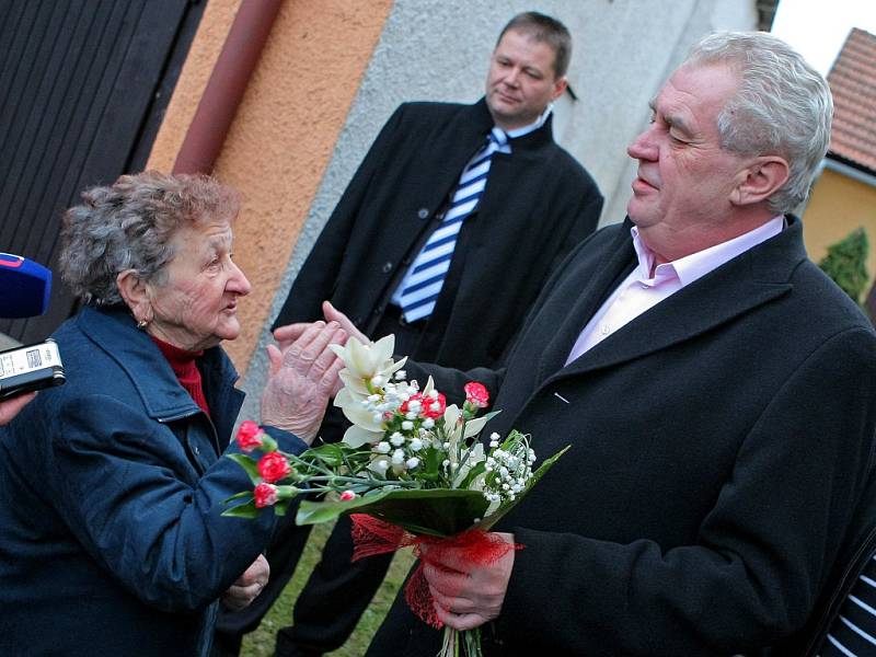 Miloš Zeman při loňské návštěvě Nového Veselí.