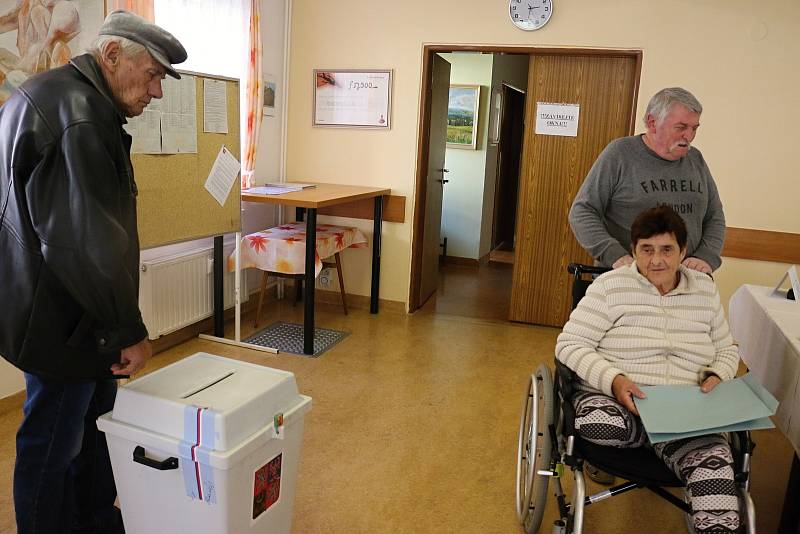 Volby v novoměstské "Dépéesce" v minulosti.