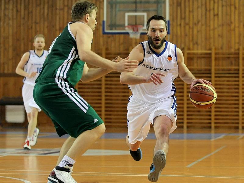 Basketbalisté Žďáru doma porazili pražské Košíře 78:62 a srovnali stav finále play-off na 1:1 na zápasy.