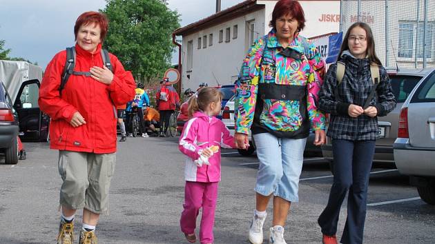 Když Měřínská padesátka v roce 1972  začínala, vypisovala se pouze pro pěší turisty. Od roku 1999 se však přidali i cyklisté, a od té doby postupně převzali iniciativu. Dnes jsou „pěšáci“ v menšině. 