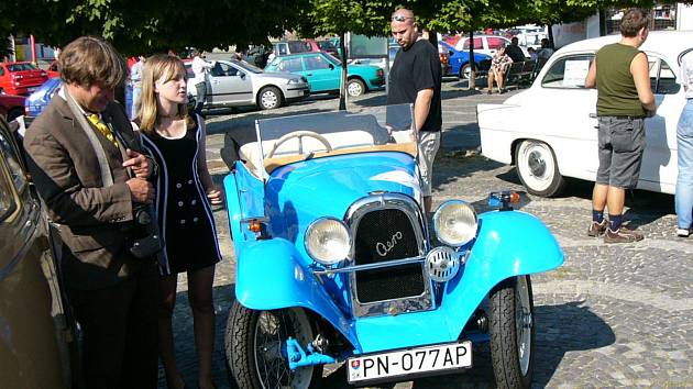 Autoveterány zaparkují na bystřickém náměstí už počtrnácté