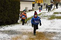Jubilejní padesátý silvestrovský běh na historických lyžích v Polničce.