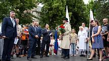 Téměř na den přesně se do Nového Města na Moravě vrátil po devadesáti letech první československý prezident Tomáš Garrigue Masaryk. Novoměští ho v sobotu při městských slavnostech Nova Civitas přivítali stejně jako 17. června 1928 – chlebem a solí. FOTO: 