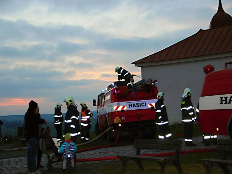 Jednotky sborů dobrovolných hasičů cvičily na Zelené hoře.