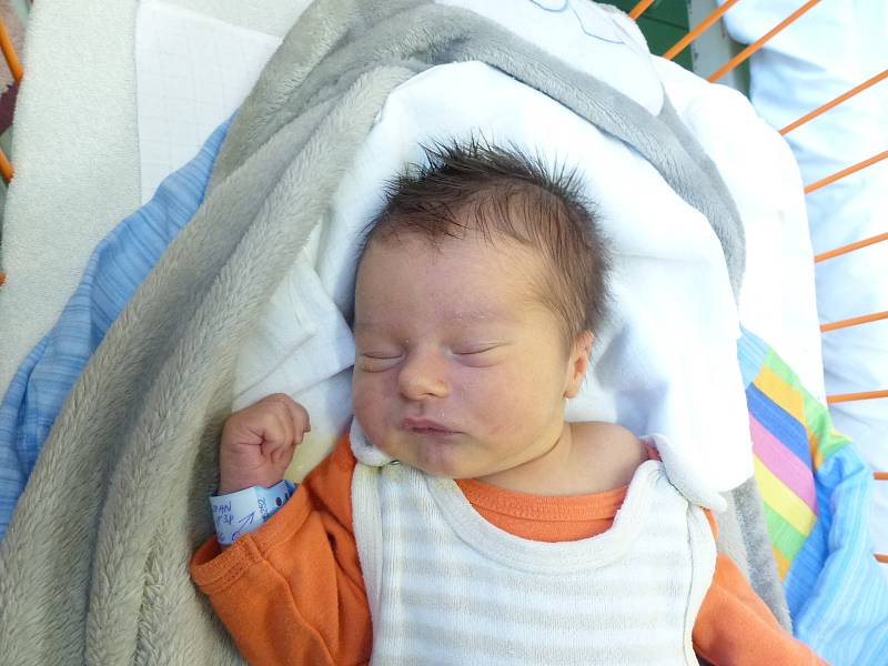 Sebastian Burian, Dolní Libochová, 16.11. 2019, 3580 g, 52 cm