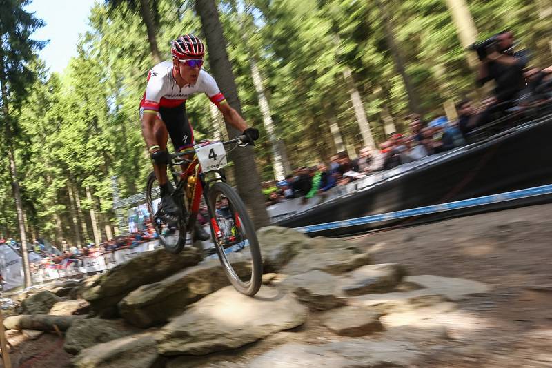 Závod Světového poháru horských kol v cross country, muži elite, 21. května v Novém Městě na Moravě.