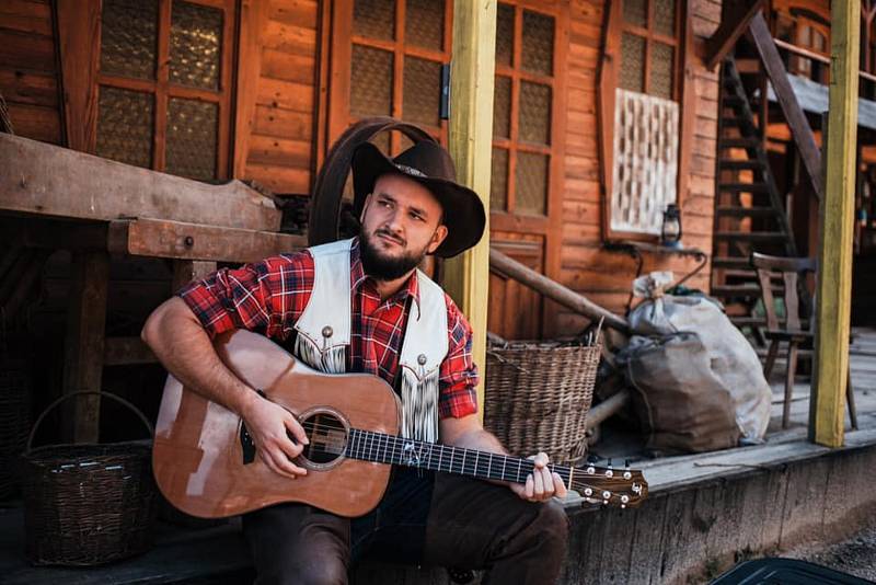 Natáčení videoklipu k písni Cowboy.