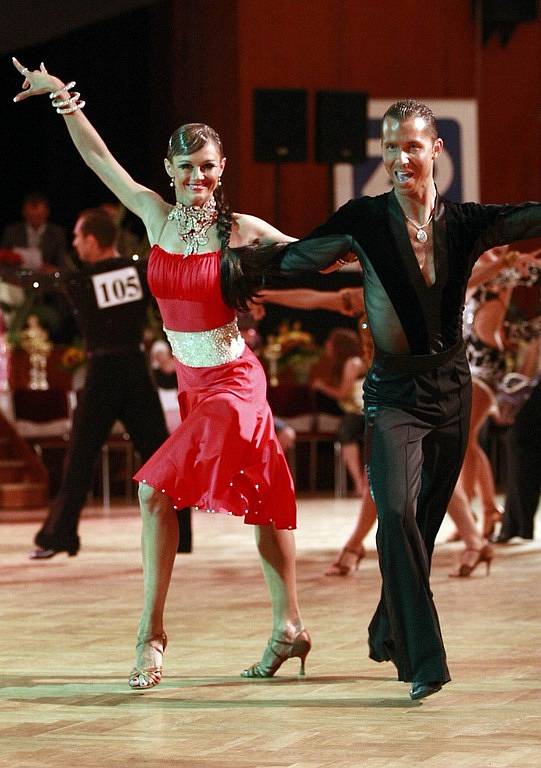 O Žďárský pohár 2009 se utkaly taneční páry, které v neděli vystoupily v taneční lize ve žďárském Domě kultury.