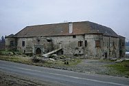 Zámek je unikátem v celé republice, stavby s podobným půdorysem se nacházejí spíše na Slovensku. 