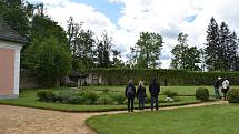 Opět po roce mohou návštěvníci nahlédnout do soukromých zahrad Kinských.