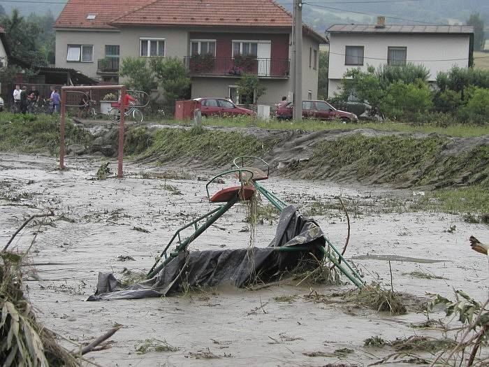 Povodne Šlapanov 2002