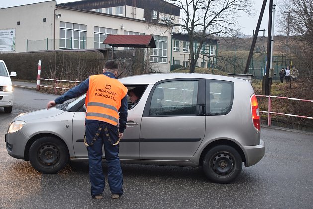 Na víkendový biatlon je vyprodáno: parkujte už ve Žďáře, vybízí fanoušky policie