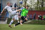 Na střelecké schopnosti útočníka Tomáše Duby (v zeleném dresu) budou fotbalisté Nového Města na Moravě i dál hodně spoléhat.