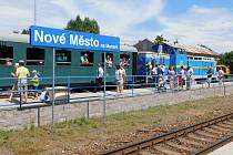Historický vlak se musel obejít bez parní lokomotivy, z Nového Města ho zpět do Brna táhla dieselelektrická lokomotiva typu T 466. Vyráběly se v letech 1971–1979 v Turčianských strojírnách ve slovenském Martině.
