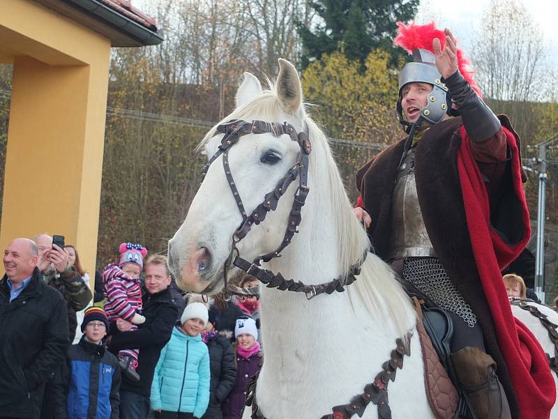 Svatomartinská pouť má ve vesnici dlouholetou tradici. I letos přilákala velké množství návštěvníků.