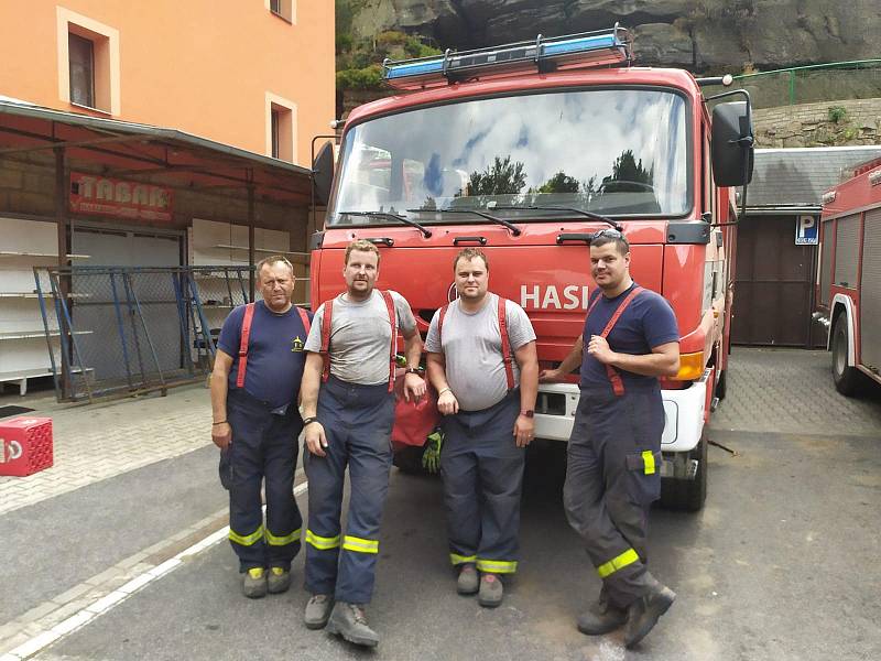 Žďárští hasiči pomáhali v Hřensku.