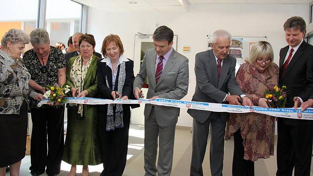 Ve Velkém Meziříří se otevřela Univerzita třetího věku, fungující v prostorách nově vybudovaného objektu Domova pro seniory v Čechových sadech.