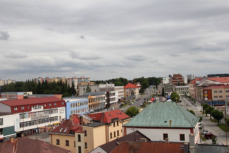 Výhled z věže kostela svatého Prokopa ve Žďáře nad Sázavou