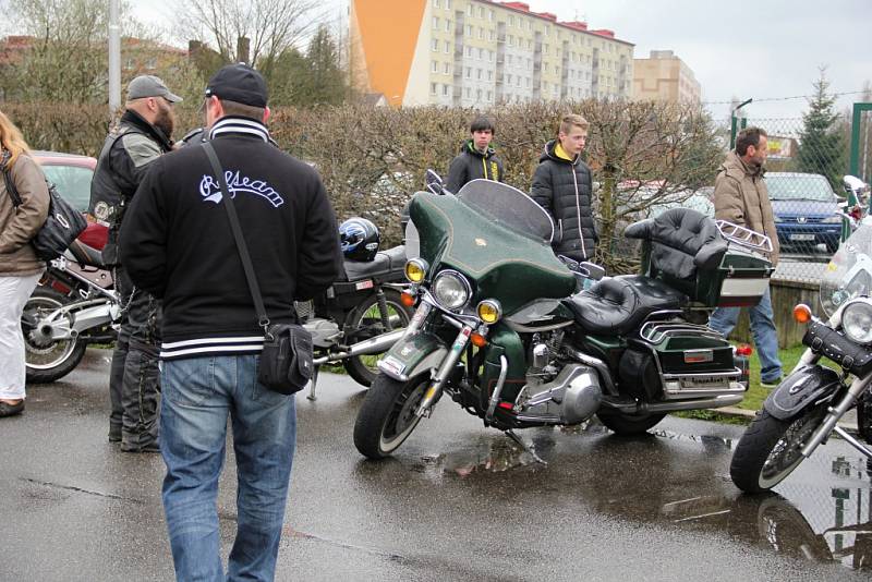 Motorkáři se sešli ve Žďáře nad Sázavou