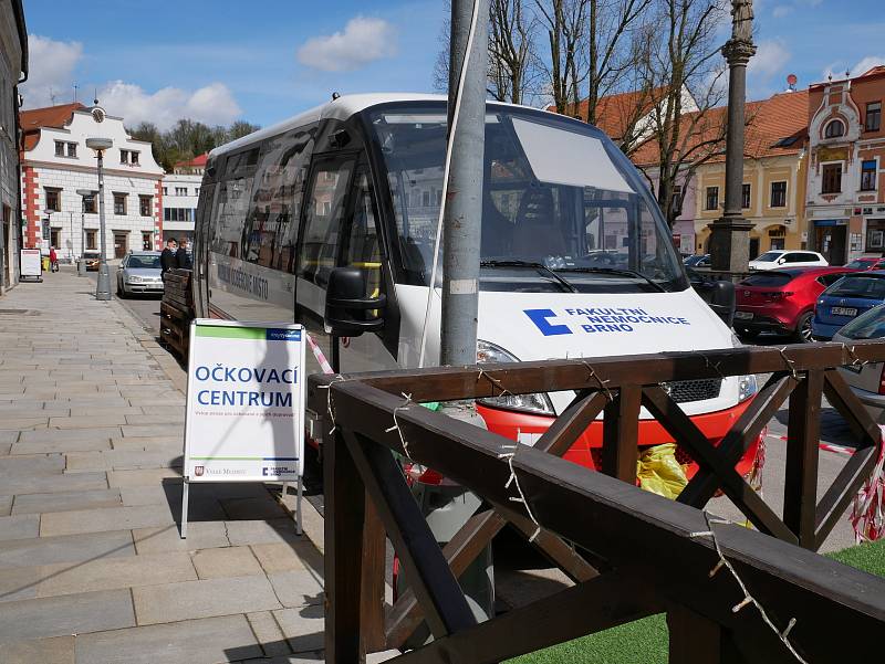 Velké Meziříčí poskytlo prostory, Fakultní nemocnice Brno se zase postarala o zdravotnickou část. Foto: Lucie Málková