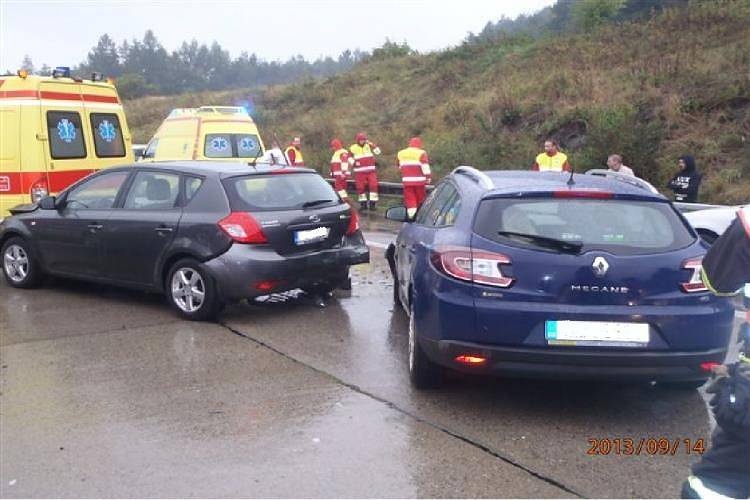 Nehoda na dálnici D1, kde bourala i sanitka. 