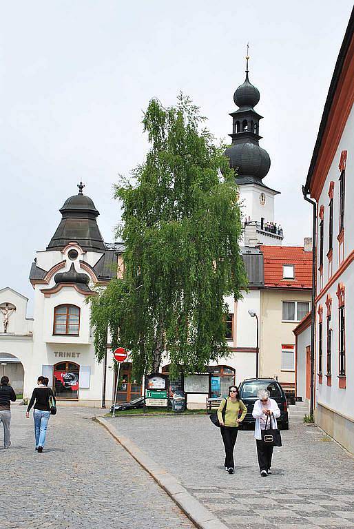 Věž kostela svatého Prokopa ve Žďáře nad Sázavou