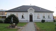 Školní budova v Pohledci má už 111 let.