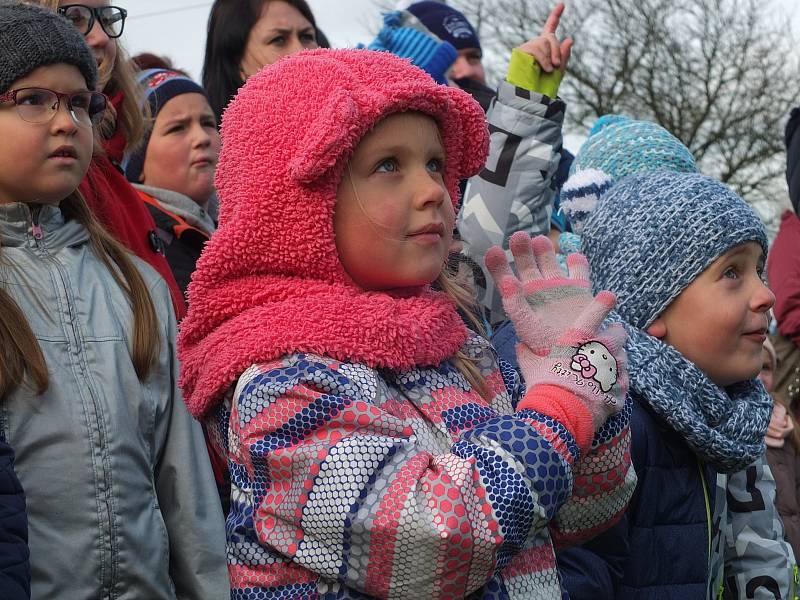 Svatomartinská pouť má ve vesnici dlouholetou tradici. I letos přilákala velké množství návštěvníků.