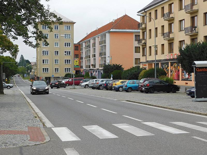 Za tři roky došlo na silnici v ulici Brodské ke ztrátě dvou lidských životů.