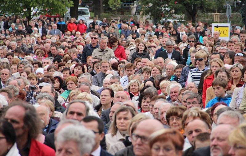 Odhalení památníku svaté Zdislavy v Křižanově.