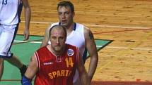 Druholigoví basketbalisté Žďáru na svého největšího soupeře ve skupině B nevyzráli. 