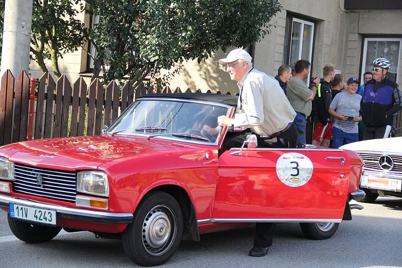 Historické stroje měly spoustu obdivovatelů.