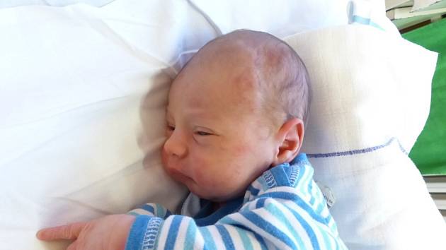 Šimon Rakušan, Žďár nad Sázavou, 4.12. 2014, 3310 g, 51 cm