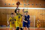 Dvě sportovní haly ve Žďáře nad Sázavou hostily o uplynulém víkendu Národní finále v basketbalu minižáků kategorie U12. Domácí Vlčata obsadila pěkné páté místo.