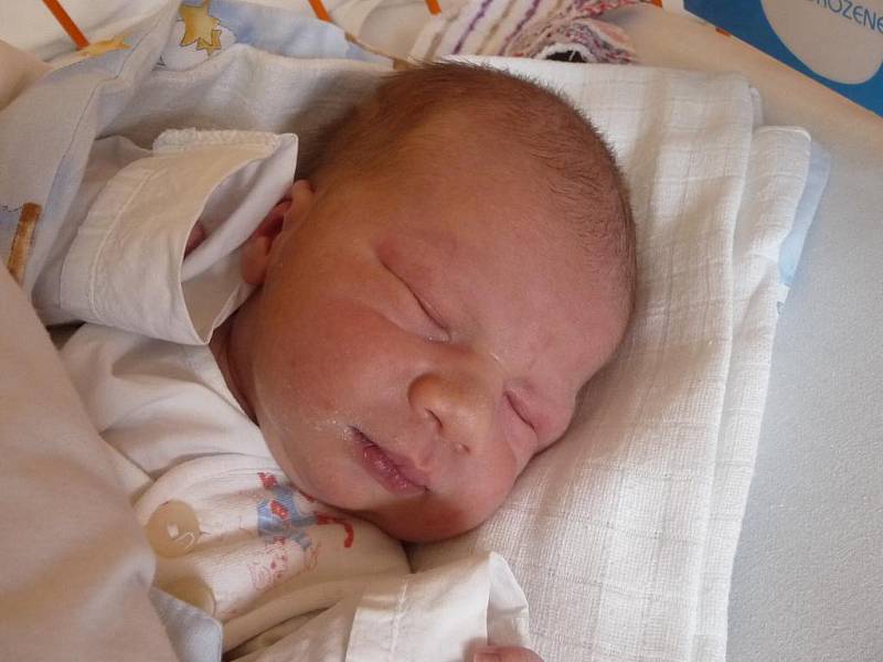 Tomáš Štourač, Žďár nad Sázavou, 5.1. 2010, 3610 g, 51 cm