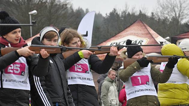 Biatlon naruby uspořádal jako doprovodný program závodů SP v biatlonu v Novém Městě řečický tým Cross Biathlon Mexiko. Čtyřdenní soutěže zahájila účast klientů novoměstského Centra Zdislava. Nadšené reakce zapsaly do kroniky účastníci z celého světa.