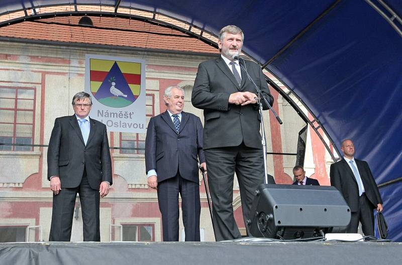 Prezident Zeman navštívil Náměšť nad Oslavou.