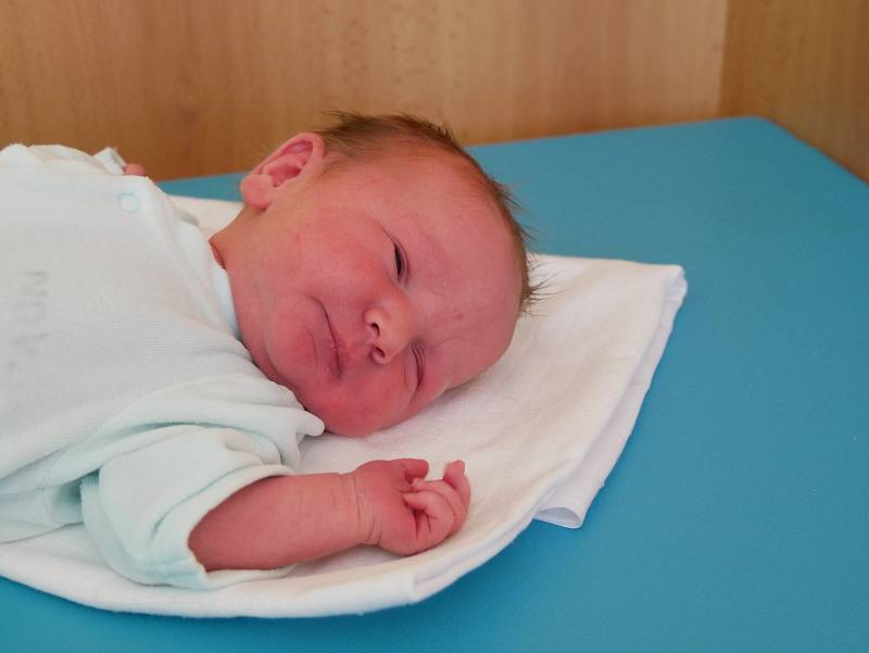 Jakub Zavřel, Herálec, 30.1. 2019, 3610 g, 49 cm